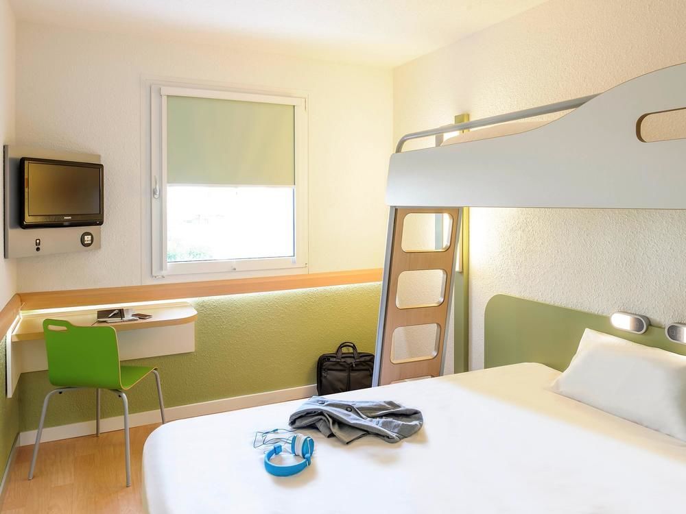 Ibis Hotel Muenchen Garching Garching bei München Exterior photo
